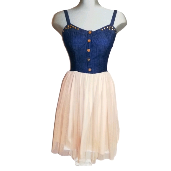 Studs Sumer Dress - Picture 2 of 7